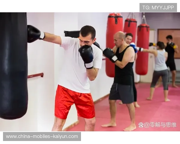 世界拳王训练视频曝光！拳速如闪电