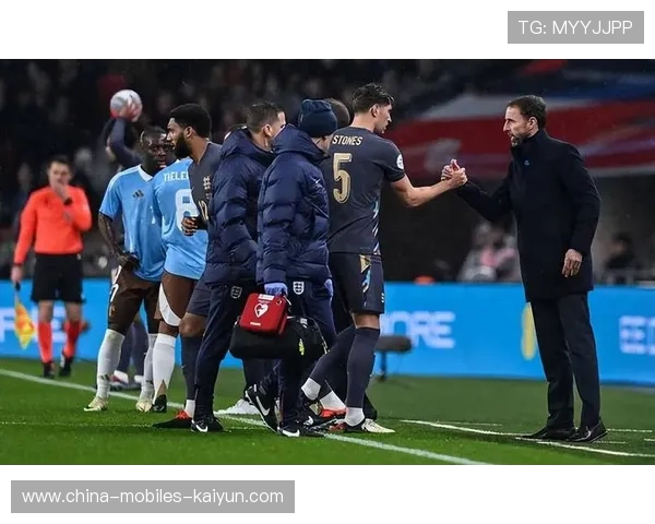 皇家马德里高速推进持续牵动多线退守 皇家马德里高速推进持续牵动多线退守